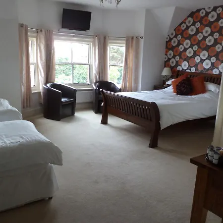 Cook's Quarters Bed & Breakfast 3*