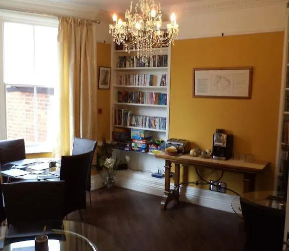 Bed & Breakfast Cook's Quarters 3*